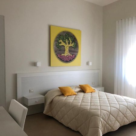 Paleat-Manduria Bed & Breakfast Екстериор снимка